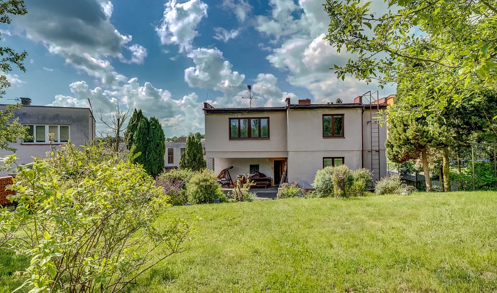 Prodej domu 246 m² s pozemkem 990 m², Sedlčany – náhled fotky 27