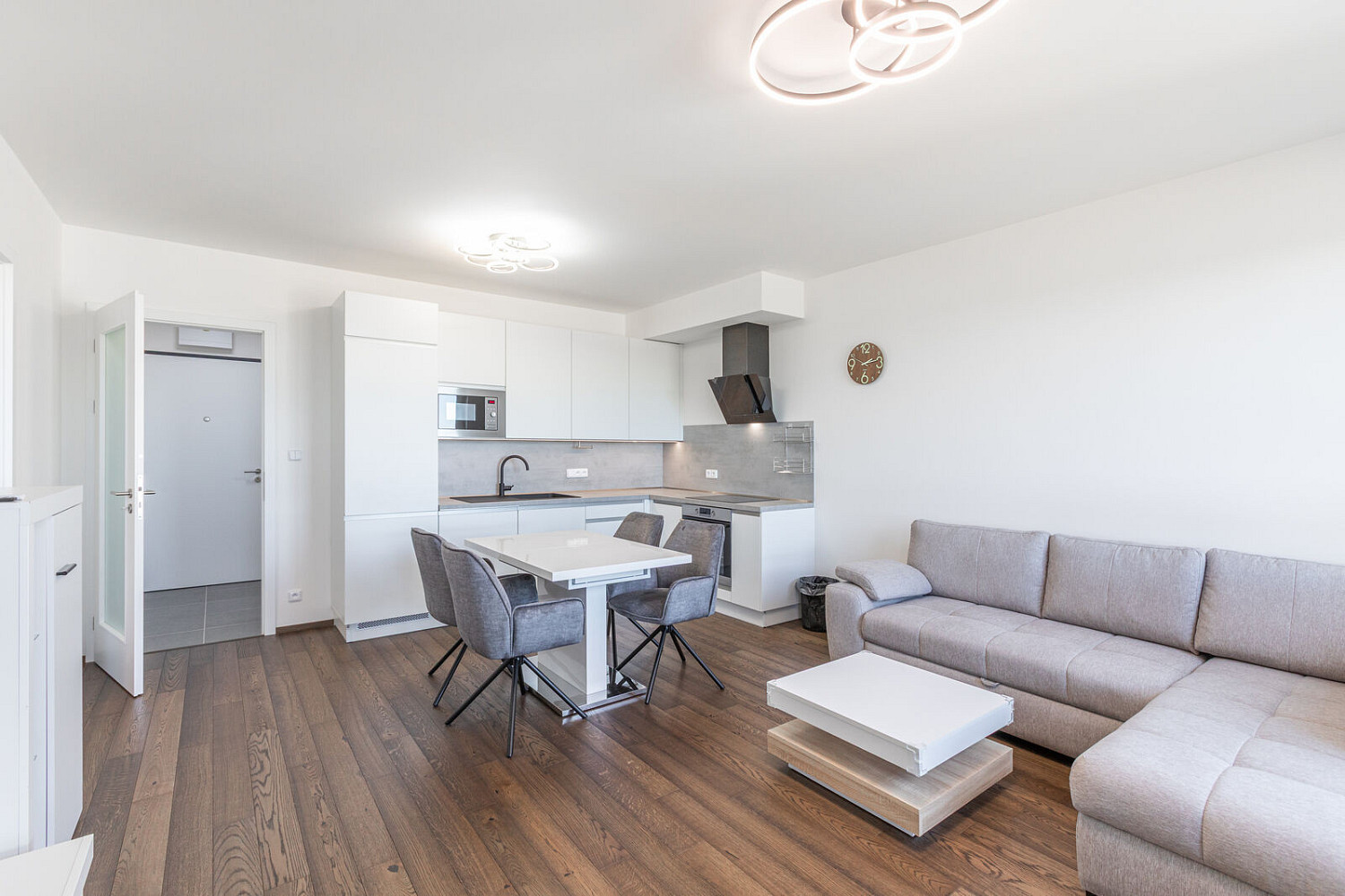 Prodej bytu 2+kk 64 m² – fotografie 2