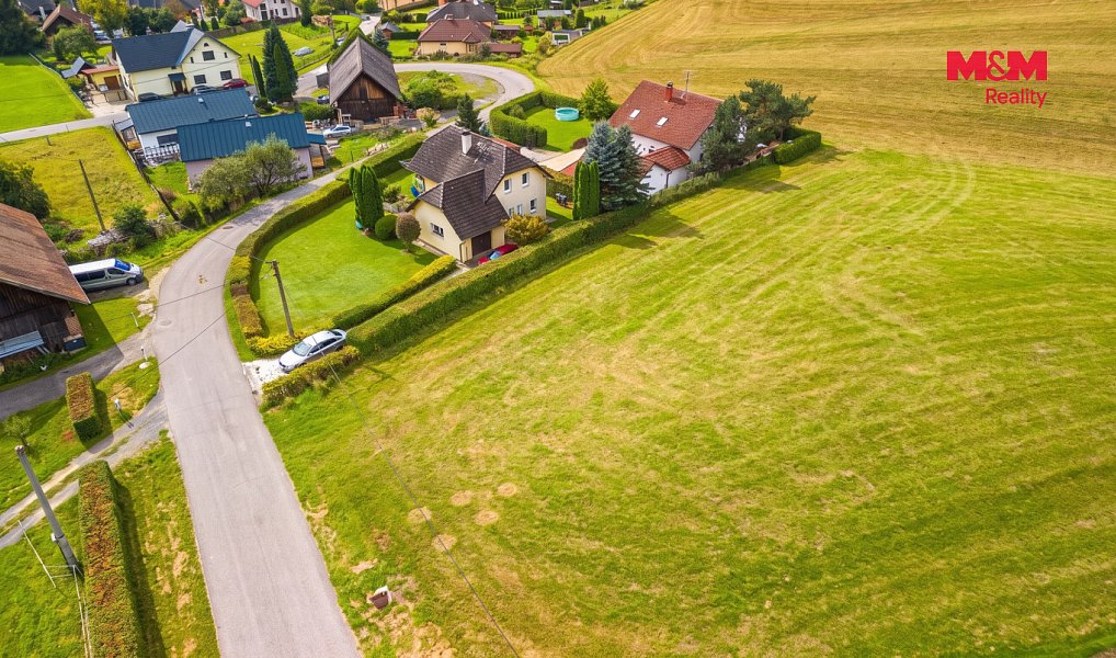 Prodej stavebního pozemku 1 015 m², Semily – náhled fotky 4