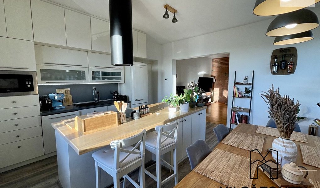 Pronájem bytu 3+1 108 m², Klatovy – náhled fotky 2