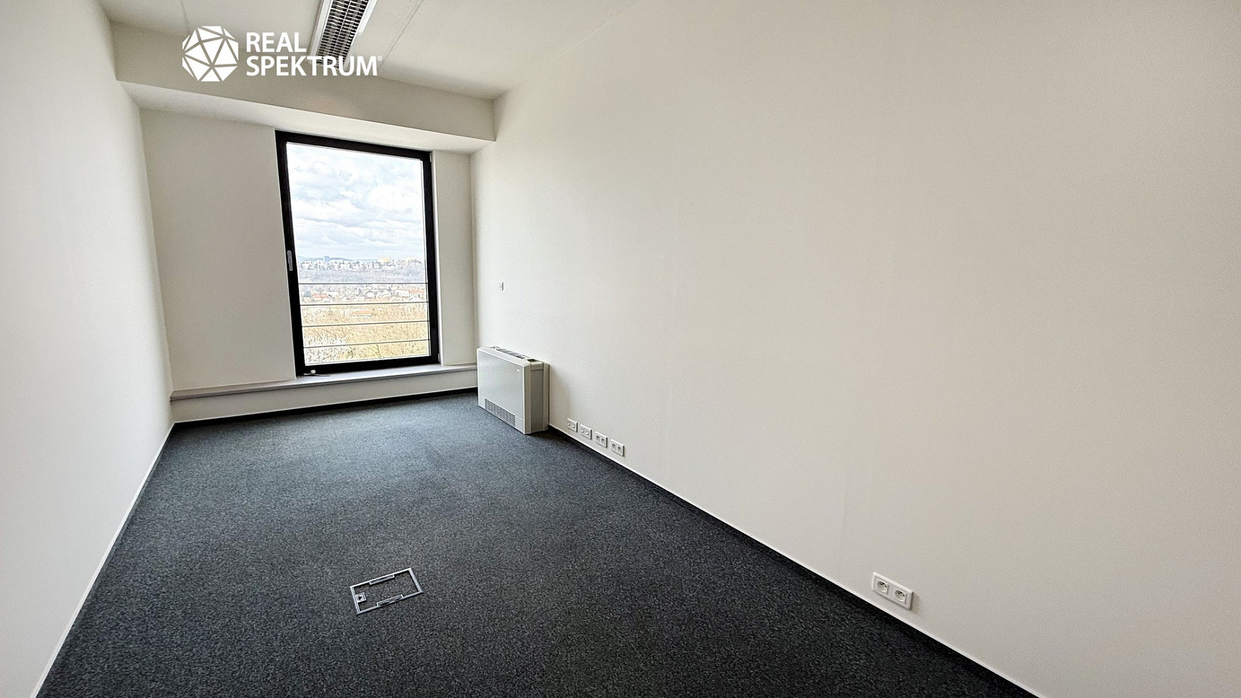 Pronájem kanceláře 106 m² – fotografie 5