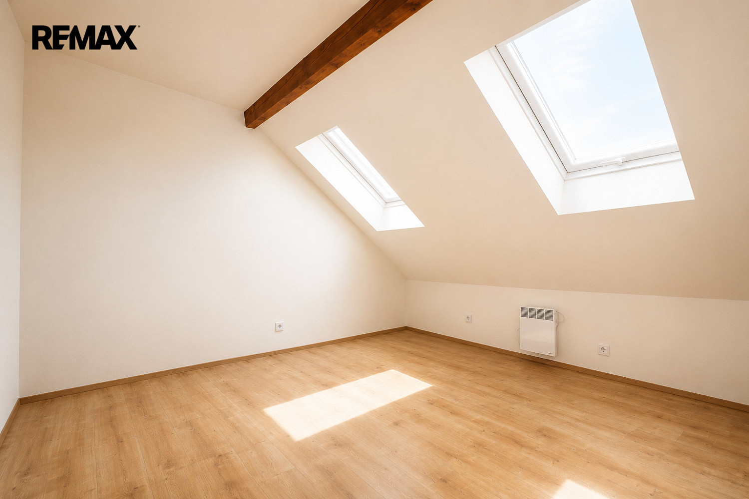 Pronájem bytu 2+kk 55 m² – fotografie 4