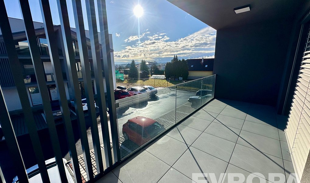 Prodej bytu 2+kk 69 m², Vysoký Újezd – náhled fotky 4