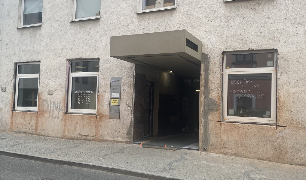 Pronájem obchodních prostor 49 m², Valašské Meziříčí – náhled fotky 8