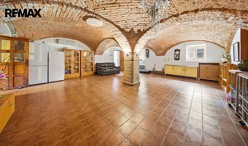 Prodej domu 556 m² s pozemkem 3 366 m², Cvikov – náhled fotky 14