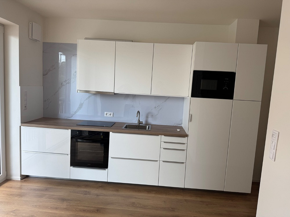Pronájem bytu 1+kk 28 m² — photo 4