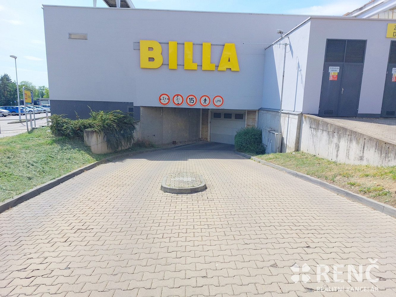 Pronájem garážového stání, brno lesná, ul. majdalenky — photo 3