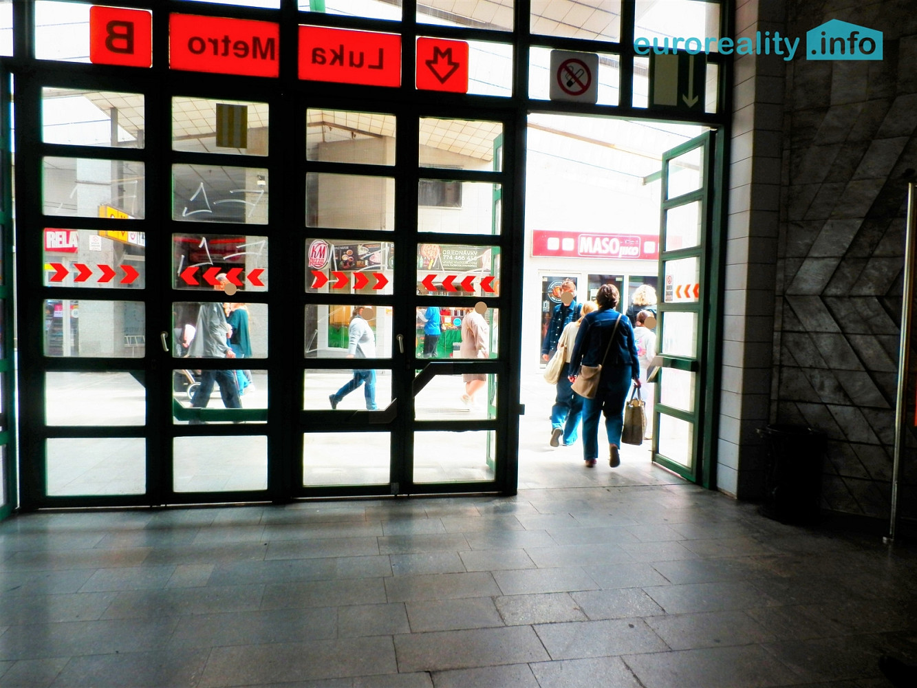 Pronájem obchodních prostor 735 m² – další