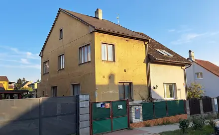 Prodej domu 202 m² s pozemkem 349 m², Na barikádách, Praha 9 - Čakovice