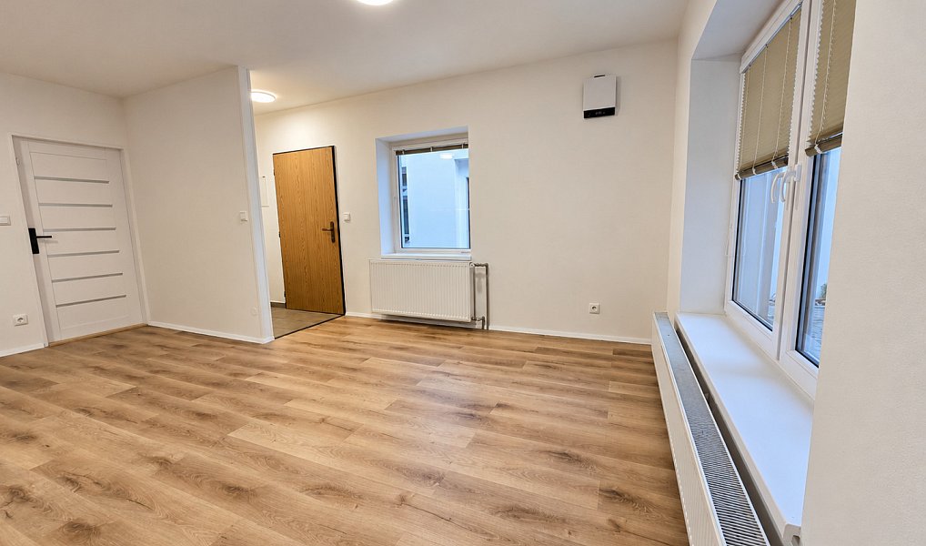 Pronájem bytu 2+kk 40 m², Žatec – náhled fotky 4