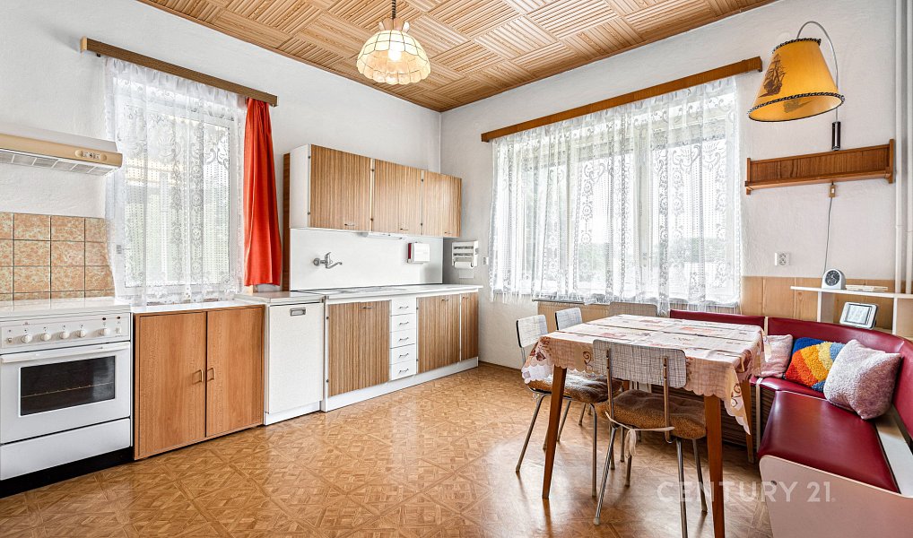 Prodej domu 150 m² s pozemkem 624 m², Tuchlovice – náhled fotky 9