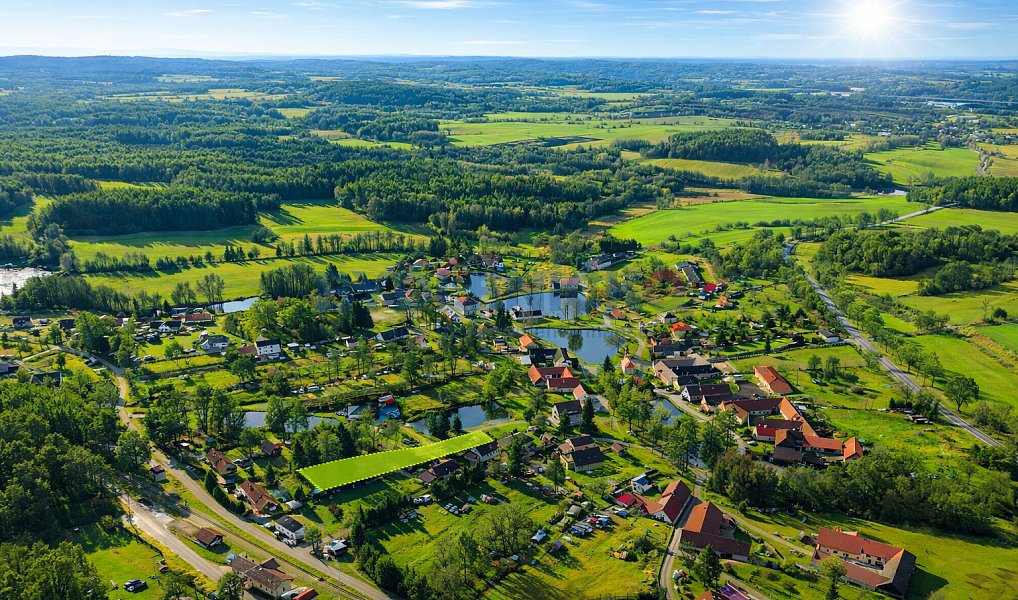 Prodej stavebního pozemku 933 m², Člunek – náhled fotky 2