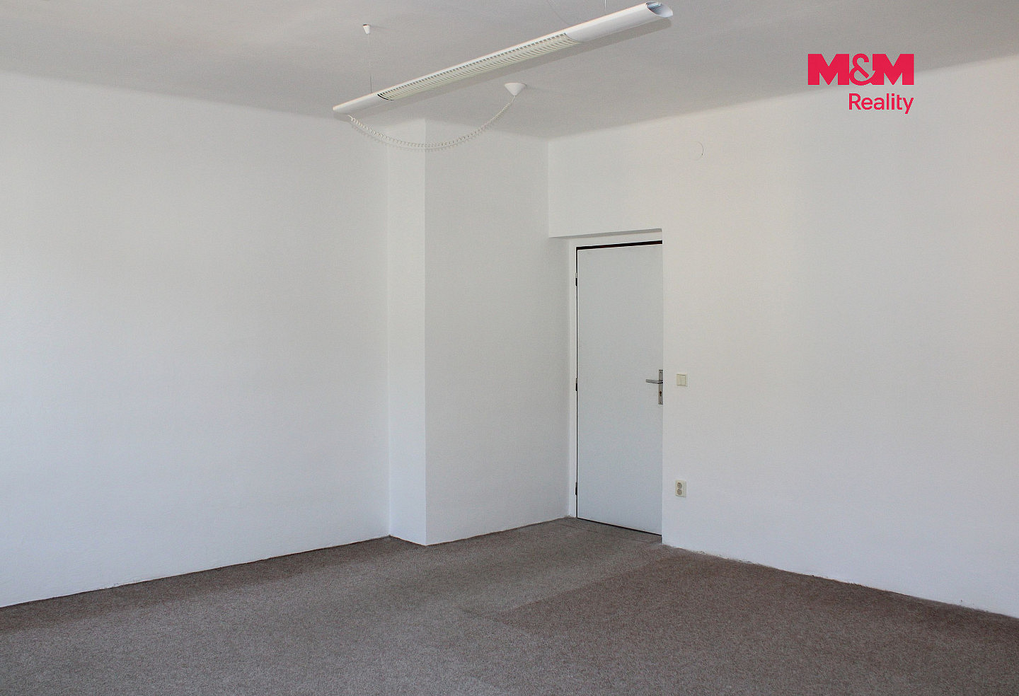 Pronájem kanceláře 27 m² – fotografie 4