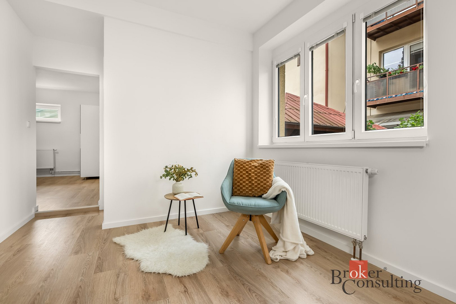 Pronájem bytu 2+1 65 m² – fotografie 3
