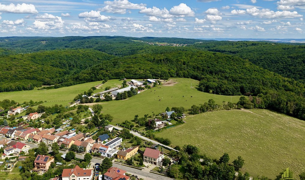Prodej stavebního pozemku 5 845 m², Ochoz u Brna – náhled fotky 3