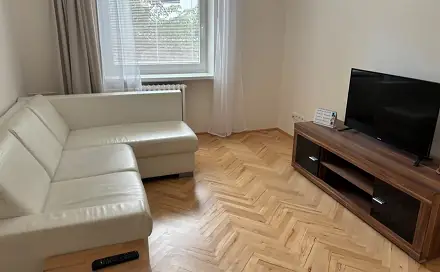 Pronájem bytu 2+1 51 m², Bratranců Veverkových, Pardubice - Zelené Předměstí
