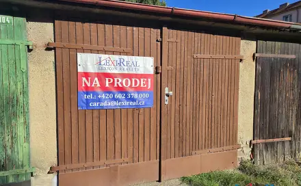 Prodej garáže 18 m2, v garážovém komplexu, Lužanská ulice, Praha 19, Kbely, Lužanská, Praha 9 - Kbely