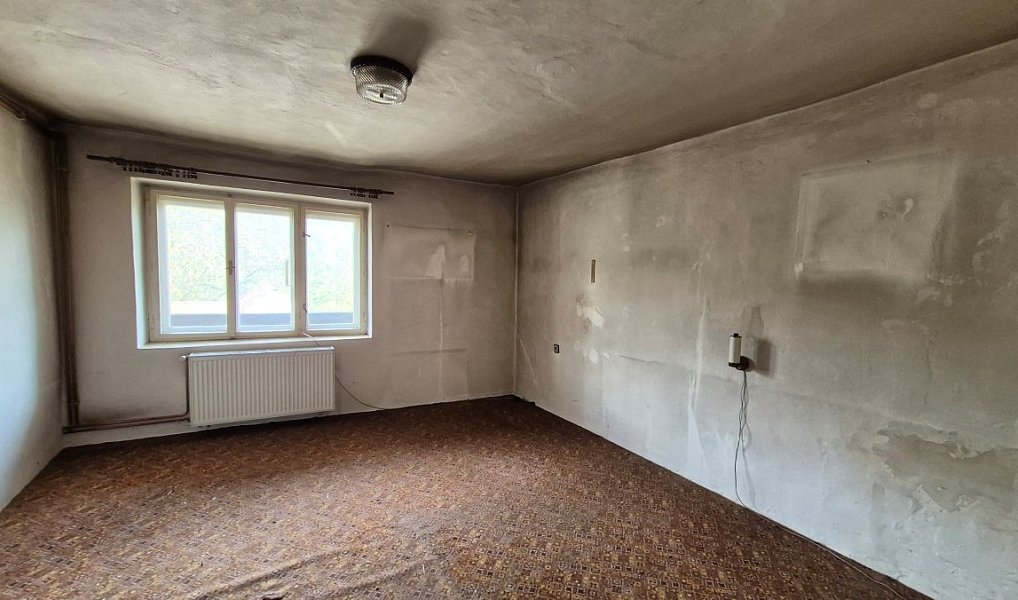 Prodej domu 220 m² s pozemkem 1 038 m², Radnice – náhled fotky 7