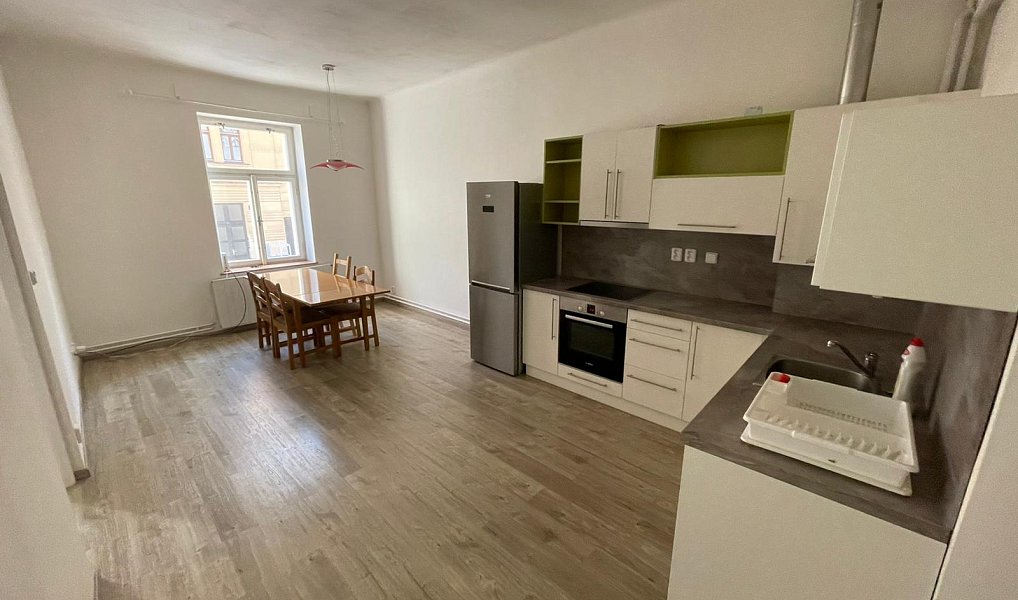 Pronájem bytu 1+1 42 m², Praha – náhled fotky 3