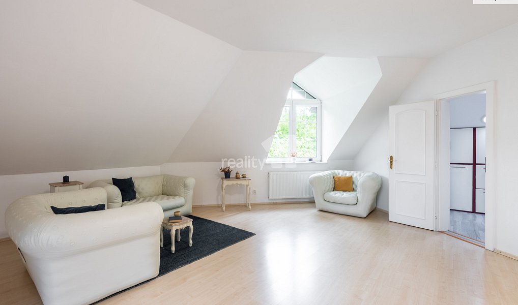 Prodej domu 420 m² s pozemkem 717 m², Praha – náhled fotky 22