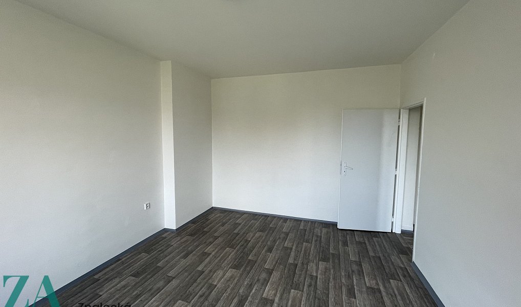 Pronájem bytu 2+1 51 m², Jirkov – náhled fotky 3