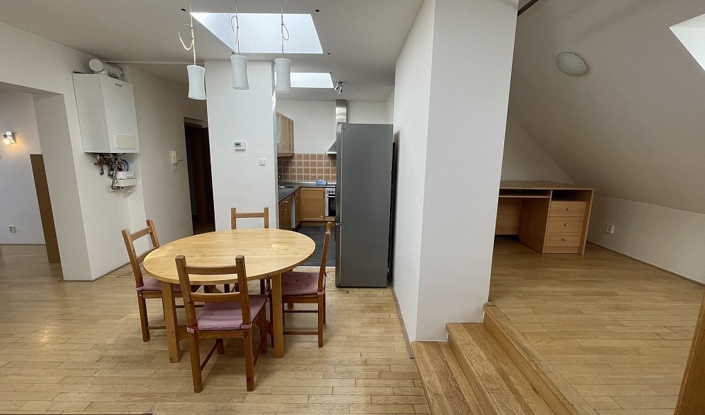 Prodej bytu 3+1 93 m², Praha – náhled fotky 7
