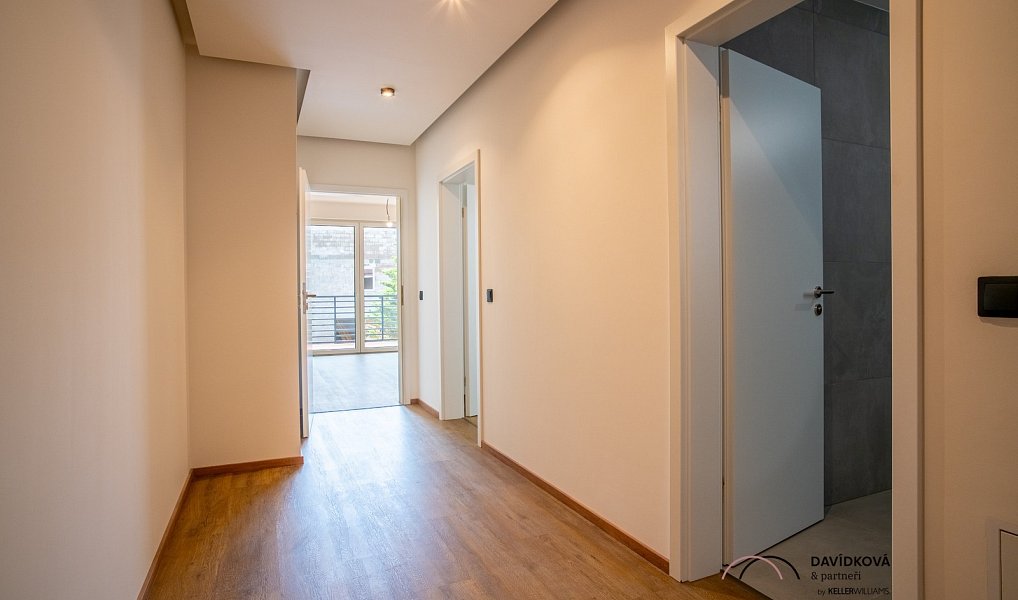 Prodej bytu 2+kk 49 m², Železná Ruda – náhled fotky 4