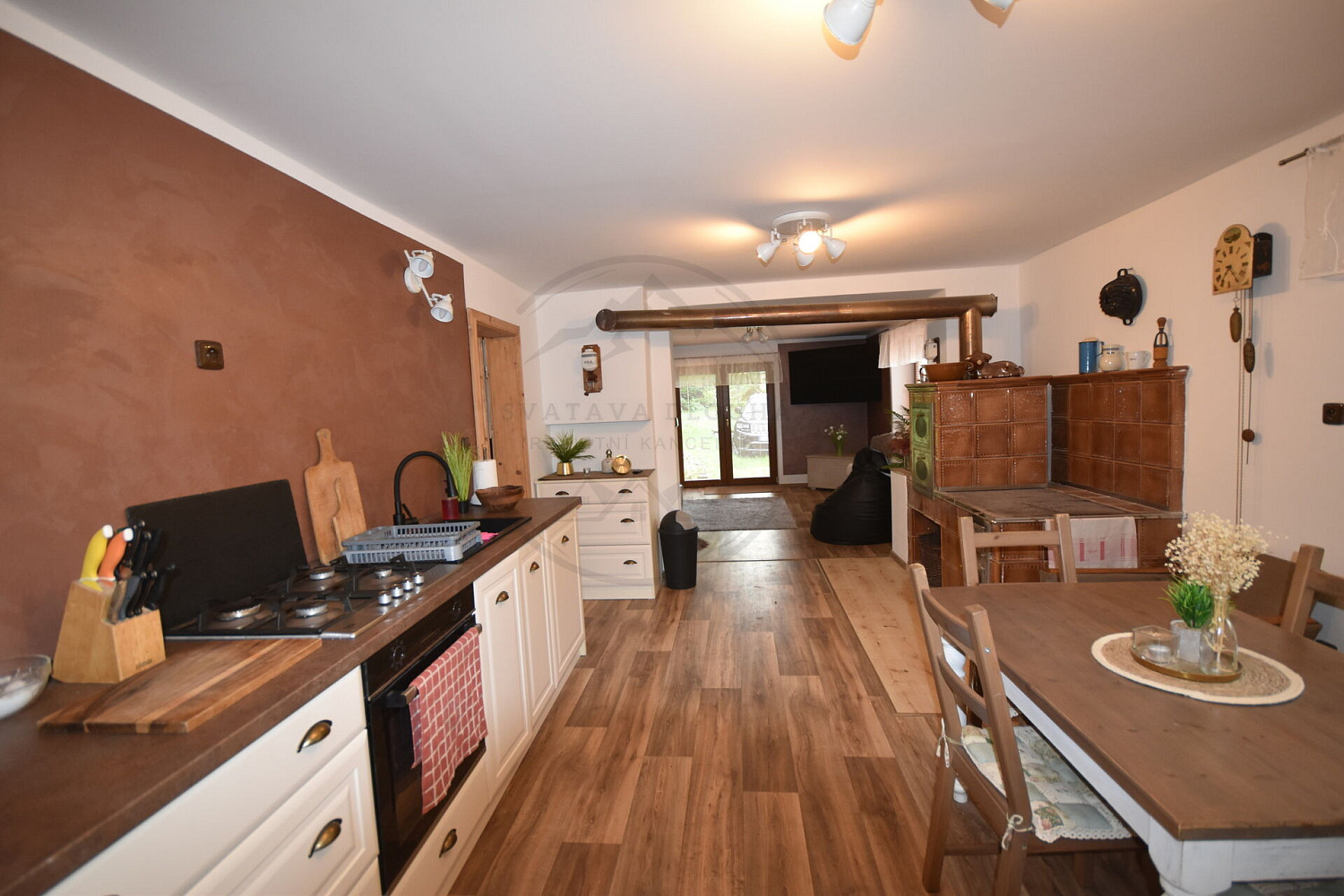 Prodej domu 150 m² s pozemkem 1 242 m² – fotografie 3