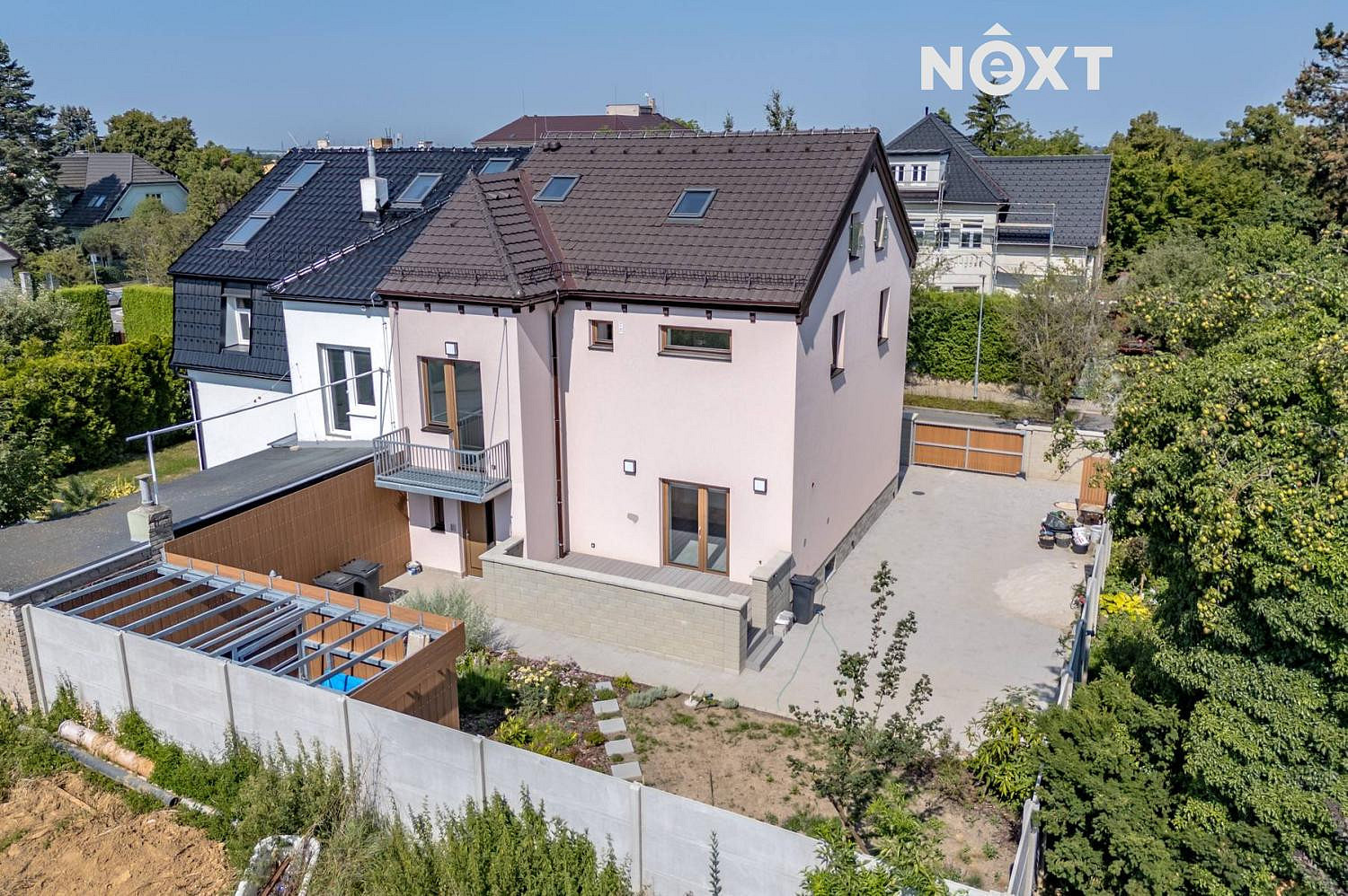 Pronájem domu 150 m² s pozemkem 331 m² – fotografie 2