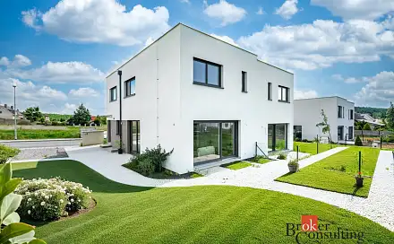 Prodej domu 119 m² s pozemkem 348 m², Pechlátova, Kladno - Dubí