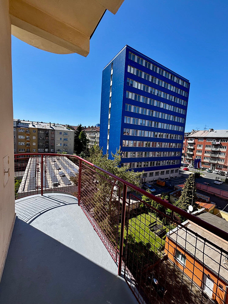 Pronájem bytu 2+kk 31 m² – pohled 6