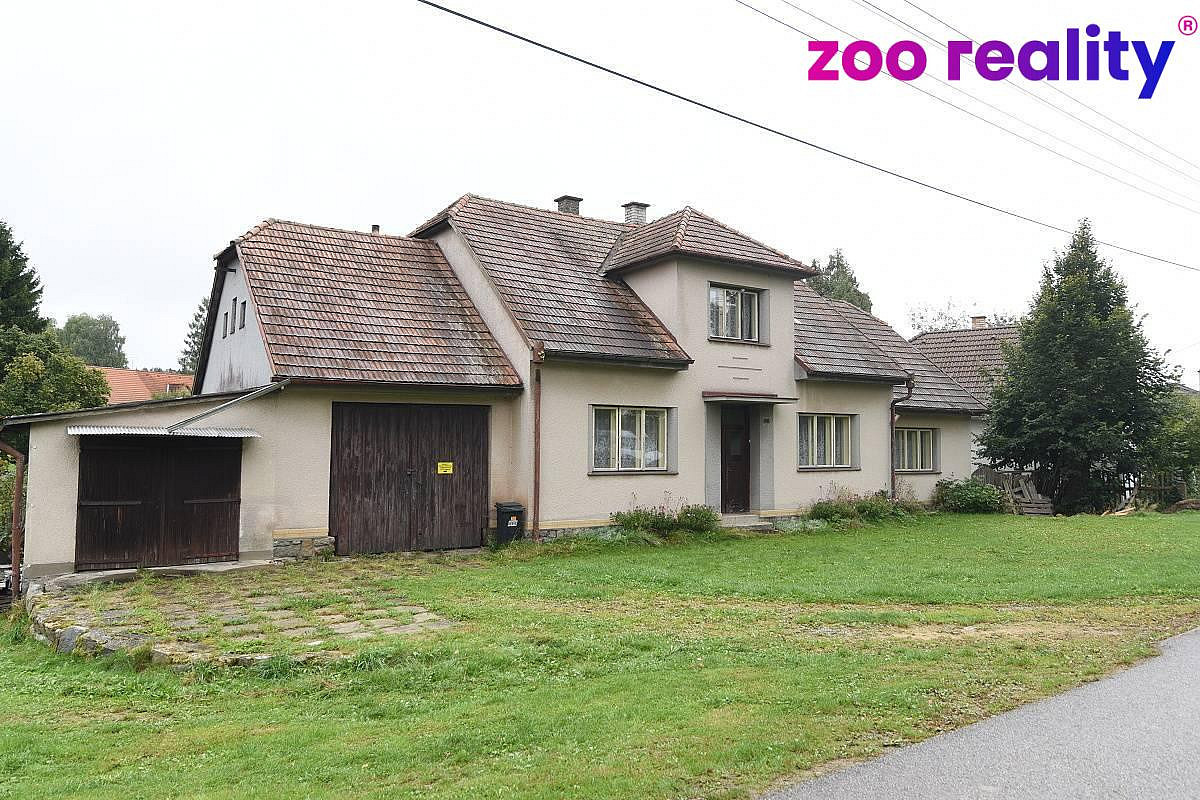 Prodej domu 144 m² s pozemkem 1 041 m²