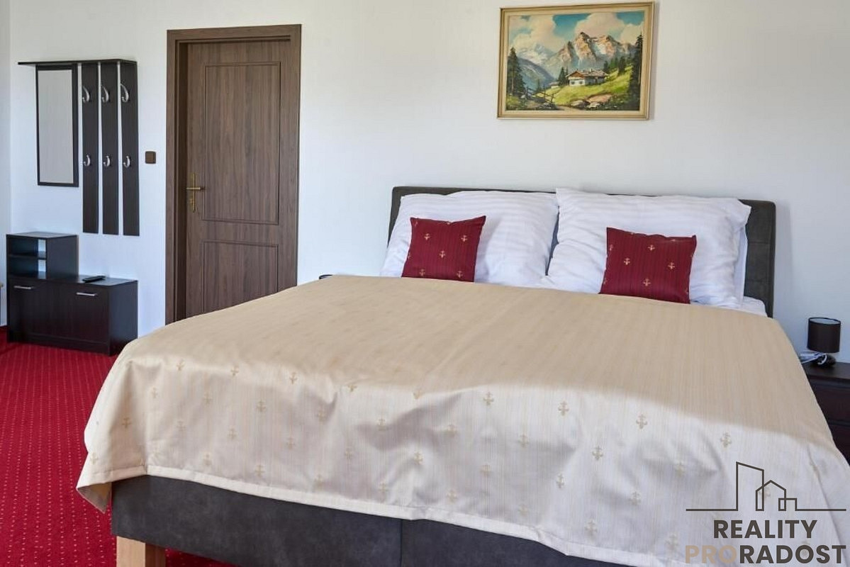 Prodej ubytovacího objektu 744 m² – fotografie 3
