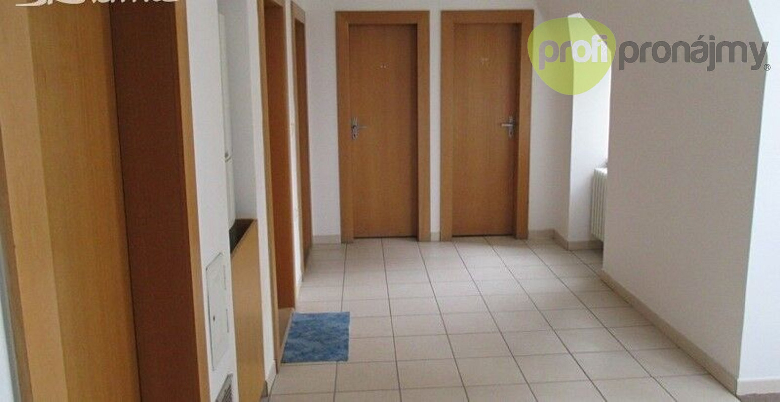 Pronájem kanceláře 16 m² nebo 19 m² – další