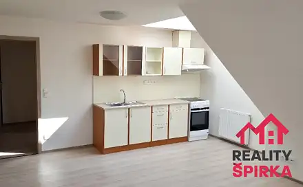 Pronájem bytu 1+kk 39 m², náměstí Míru, Svitavy - Město