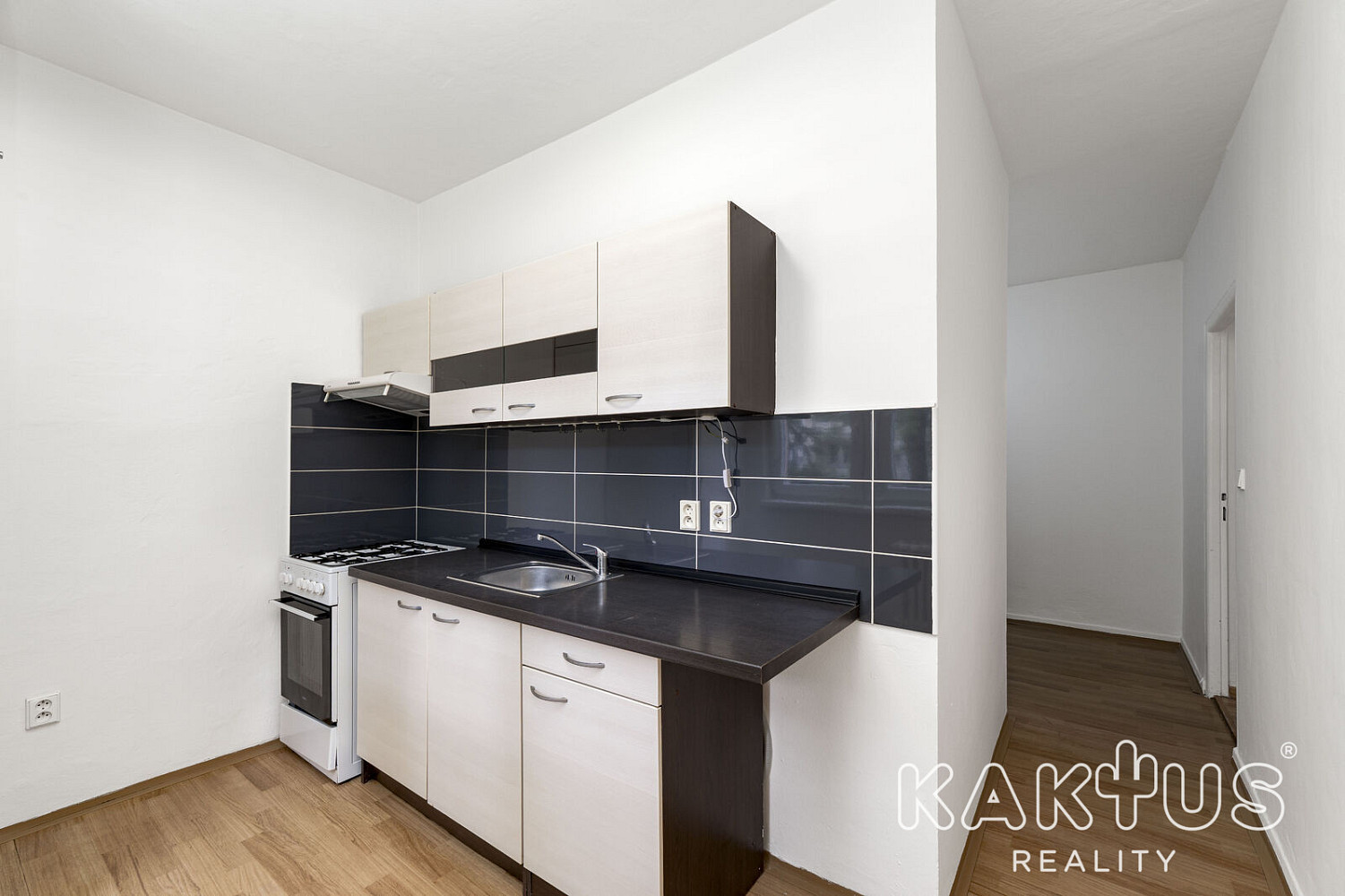Pronájem bytu 3+1 55 m² – fotografie 3