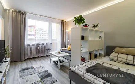 Pronájem bytu 1+kk 32 m², Italská, Kladno - Kročehlavy