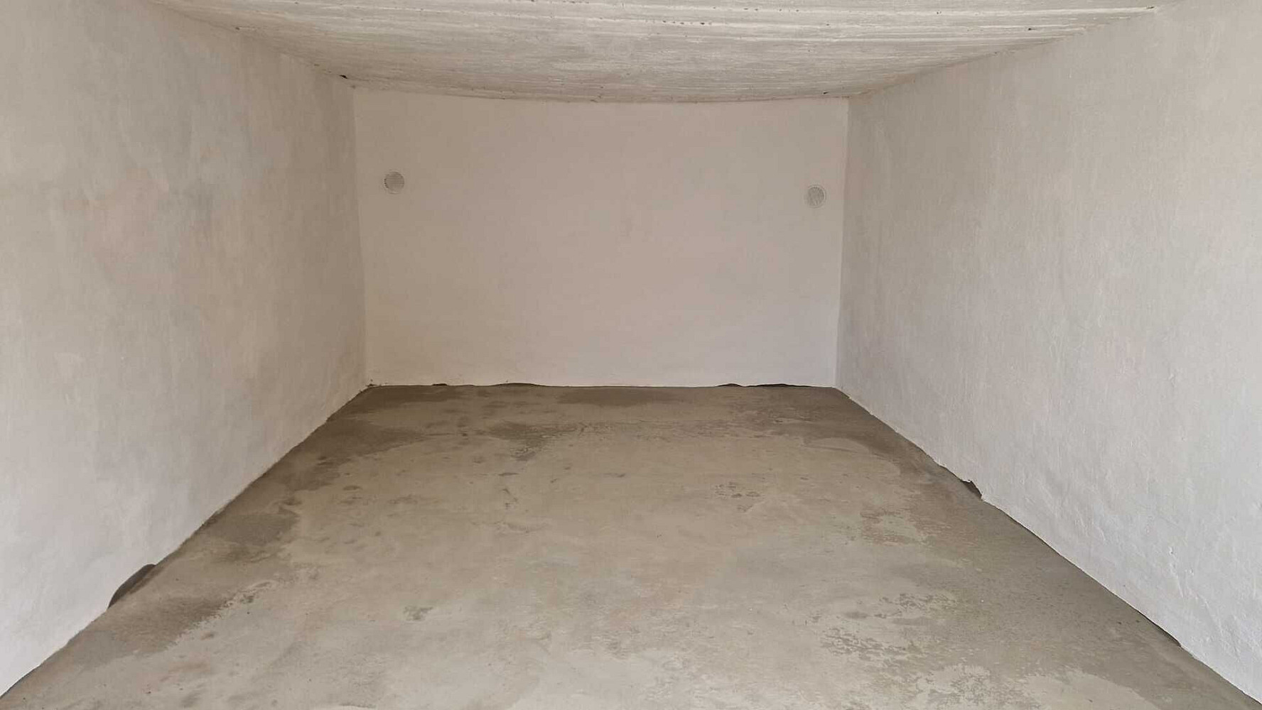 Prodej prostorné garáže 22 m2 v drahůnkách u dubí — photo 5