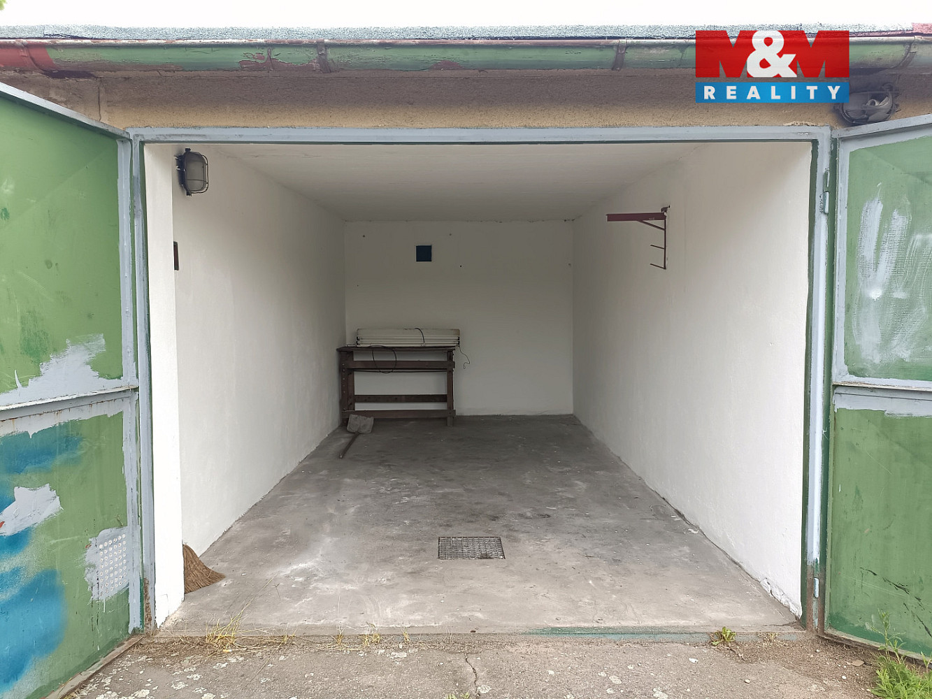 Pronájem garáže 18 m2 v hradci králové, u zvoničky — photo 4