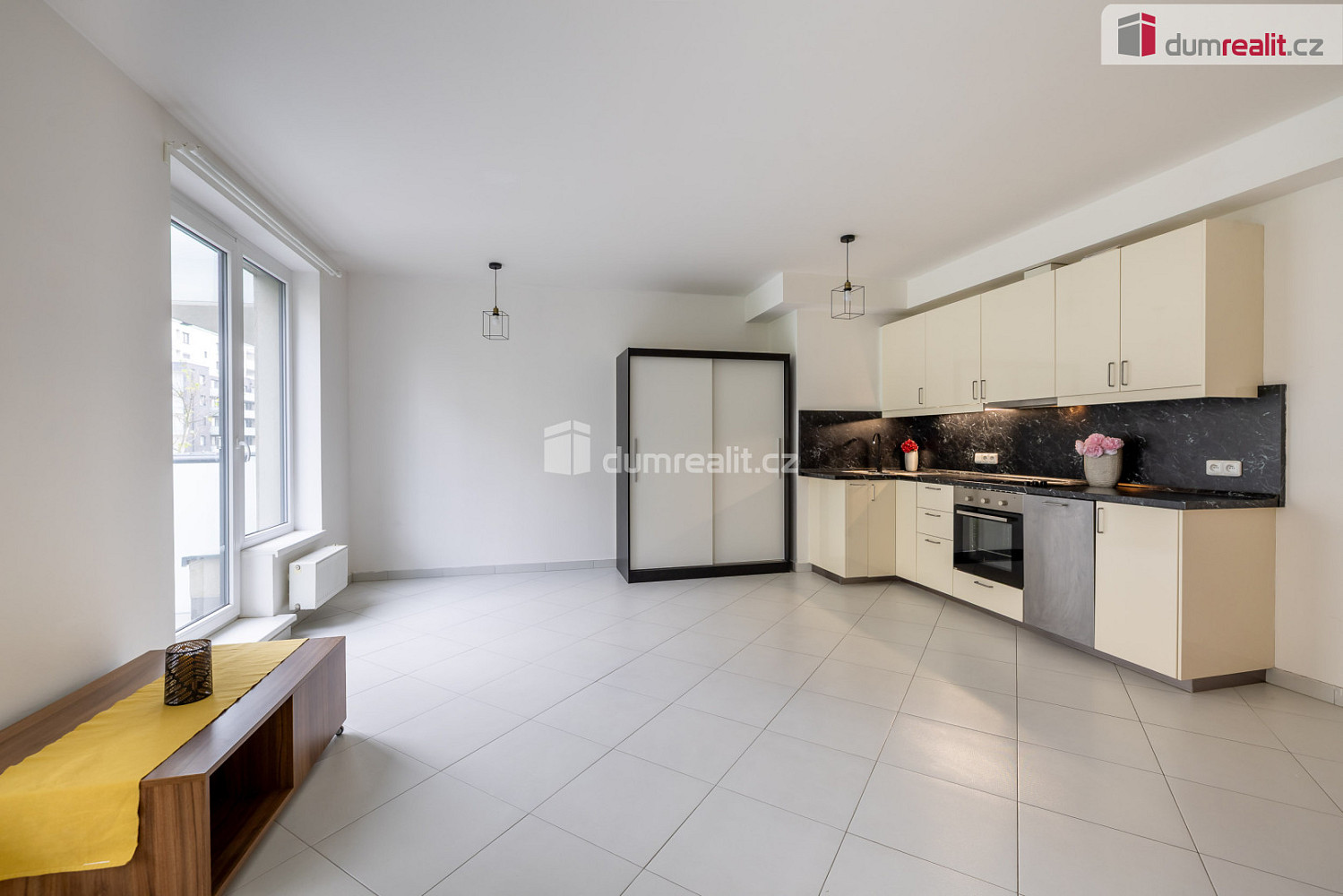 Pronájem bytu 2+kk 57 m² - Widok 4