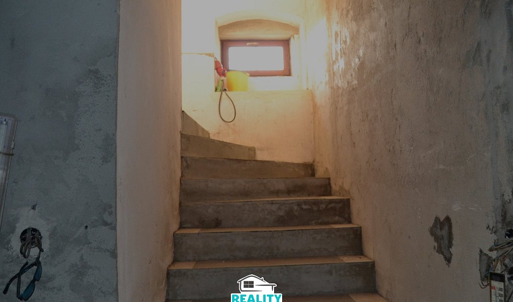 Prodej domu 690 m² s pozemkem 611 m², Hejnice – náhled fotky 24