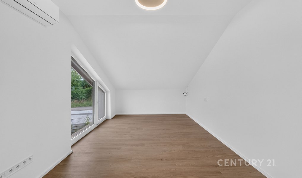 Prodej domu 150 m² s pozemkem 657 m², Kamenice – náhled fotky 19