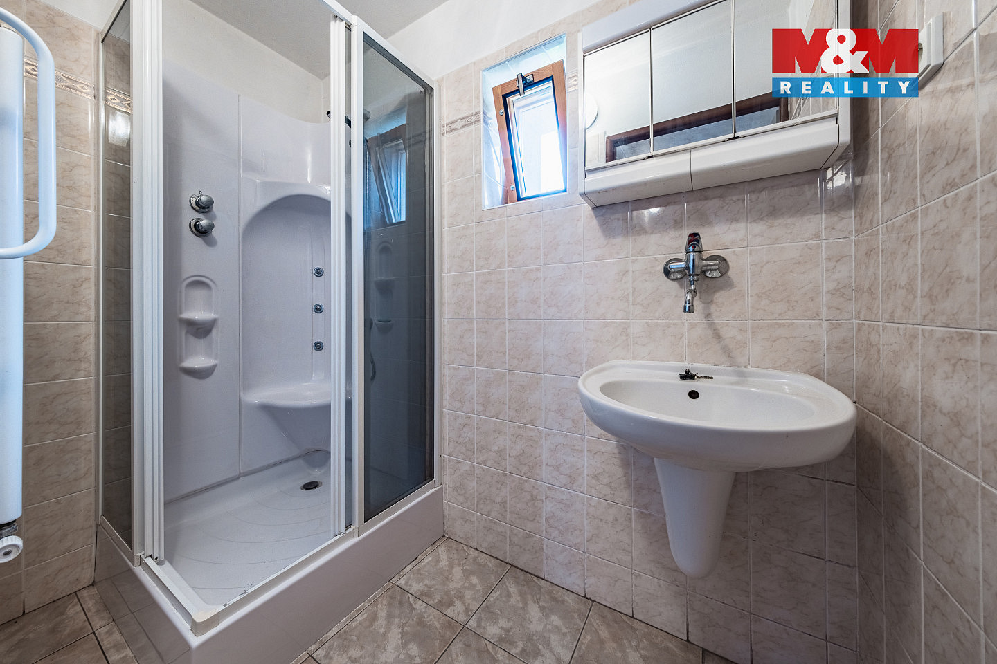 Prodej domu 200 m² s pozemkem 357 m² — photo 3