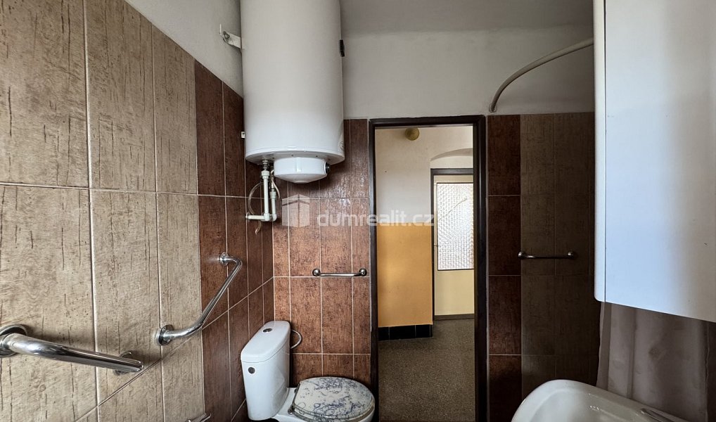 Prodej komerčního objektu (jiného typu) 505 m², Velešín – náhled fotky 13