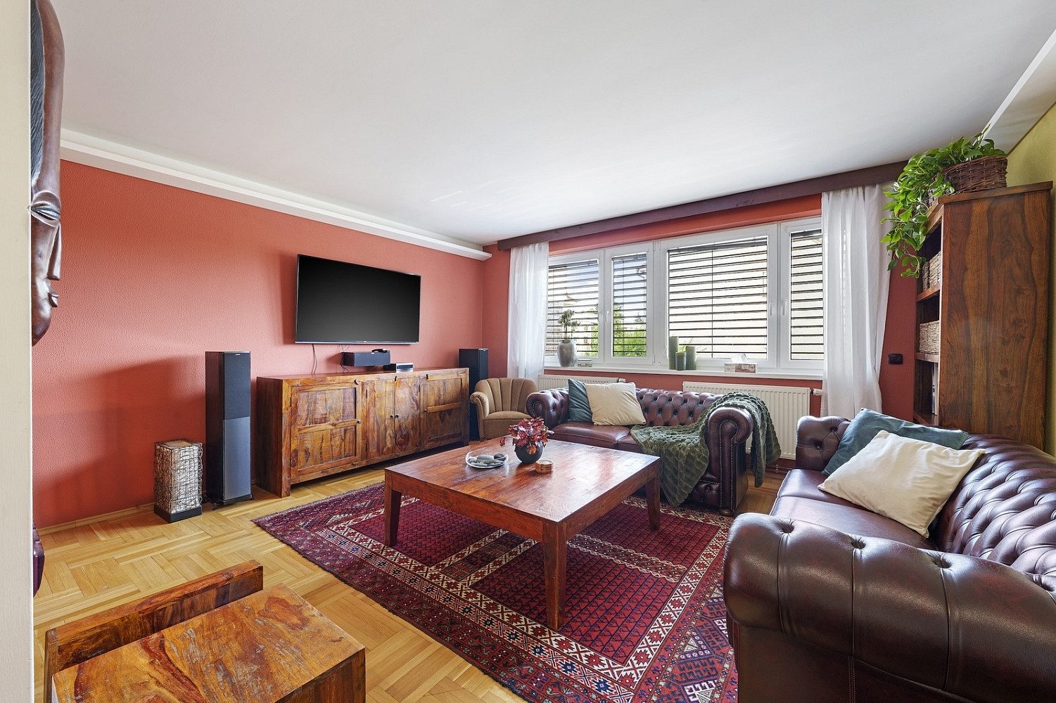 Prodej domu 259 m² s pozemkem 808 m² — photo 2