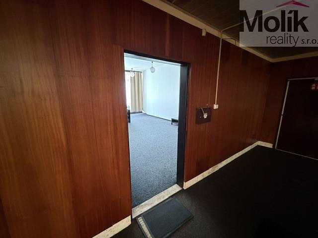Pronájem kanceláře 37 m² – fotografie 5
