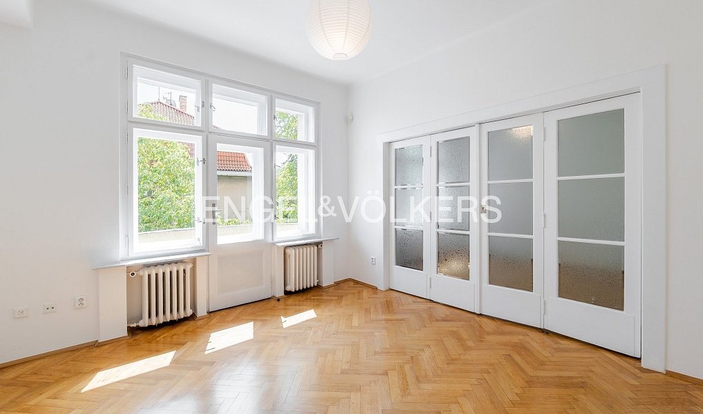 Pronájem bytu 5+1 146 m², Praha – náhled fotky 7