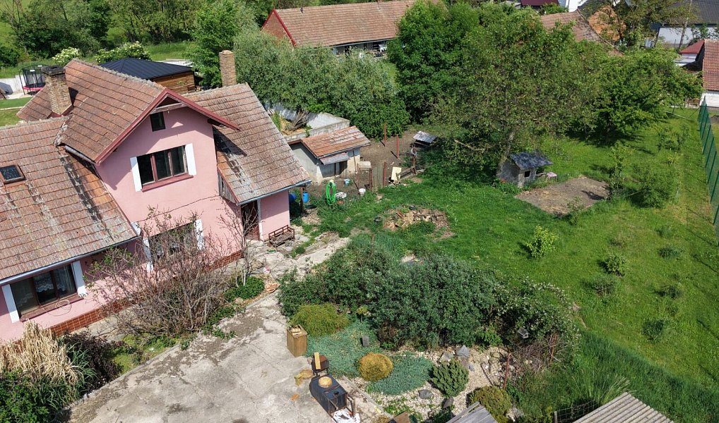 Prodej domu 160 m² s pozemkem 1 444 m², Měník – náhled fotky 10