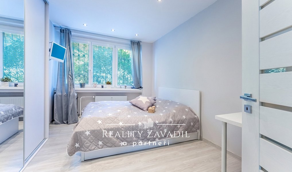 Prodej bytu 3+1 77 m², Praha – náhled fotky 12