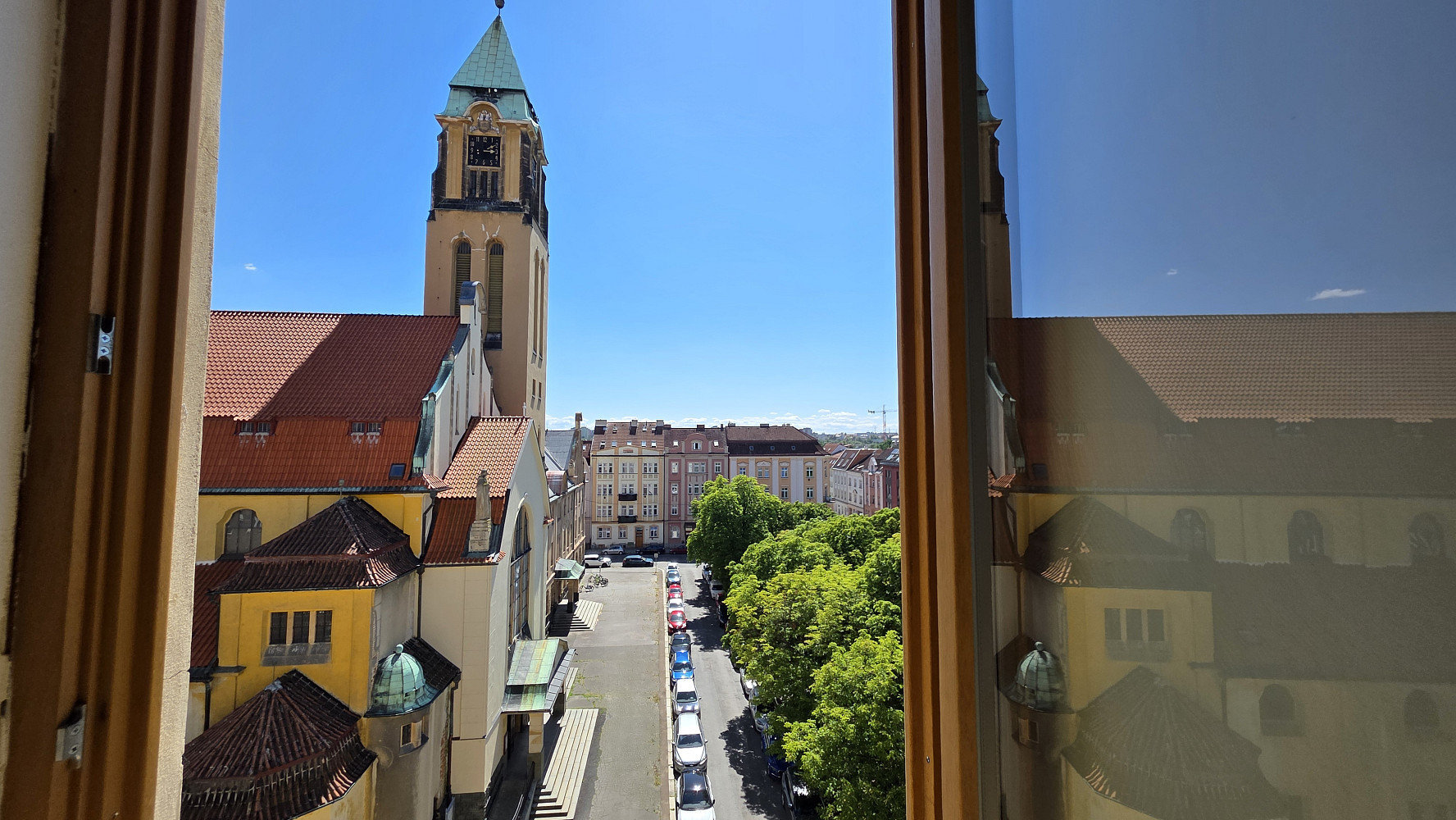 Pronájem bytu 1+kk 106 m² – fotografie 3